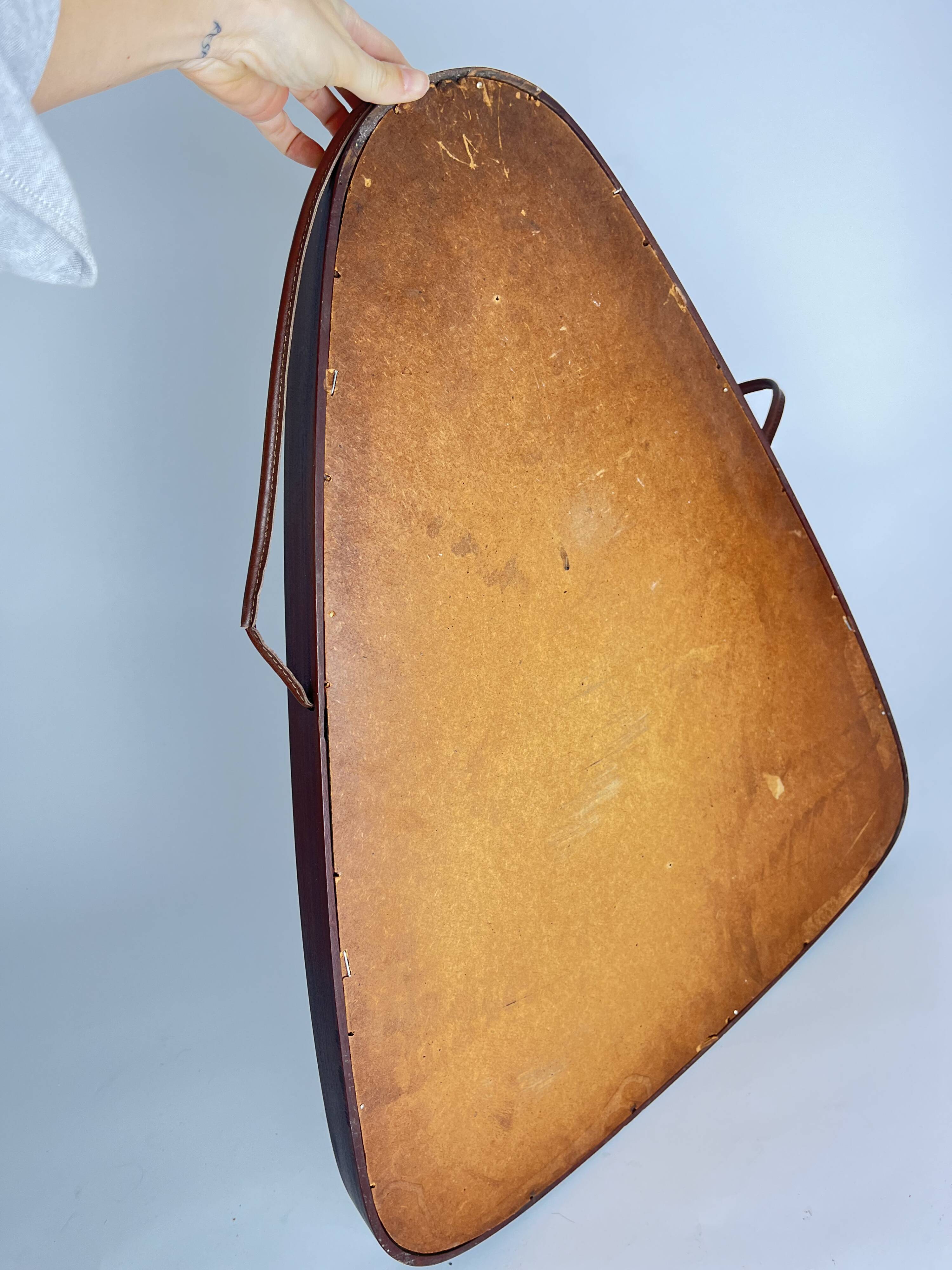 Miroir triangulaire en teck, Danemark, années 70