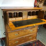 Commodus secretary in camphor