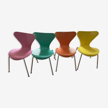 Chaises serie 7 d'Arne Jacobsen de 1995