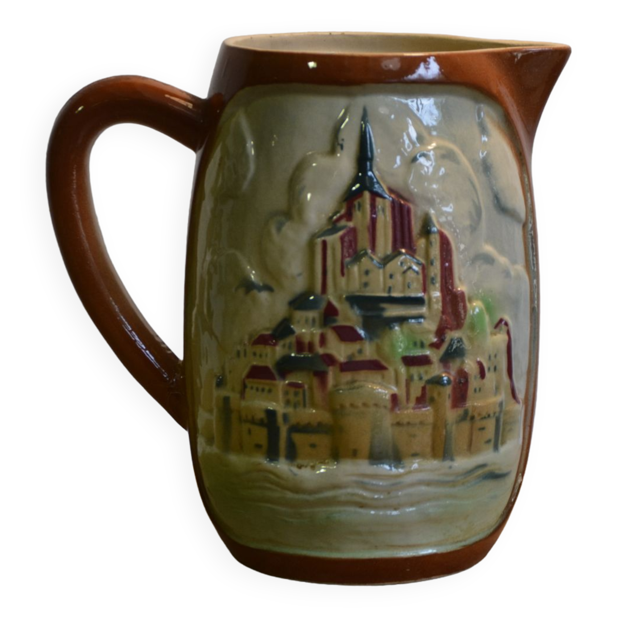 Slurry pitcher Mont Saint Michel