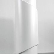 Vase moderniste en céramique blanche – Design Jeroen Bechtold