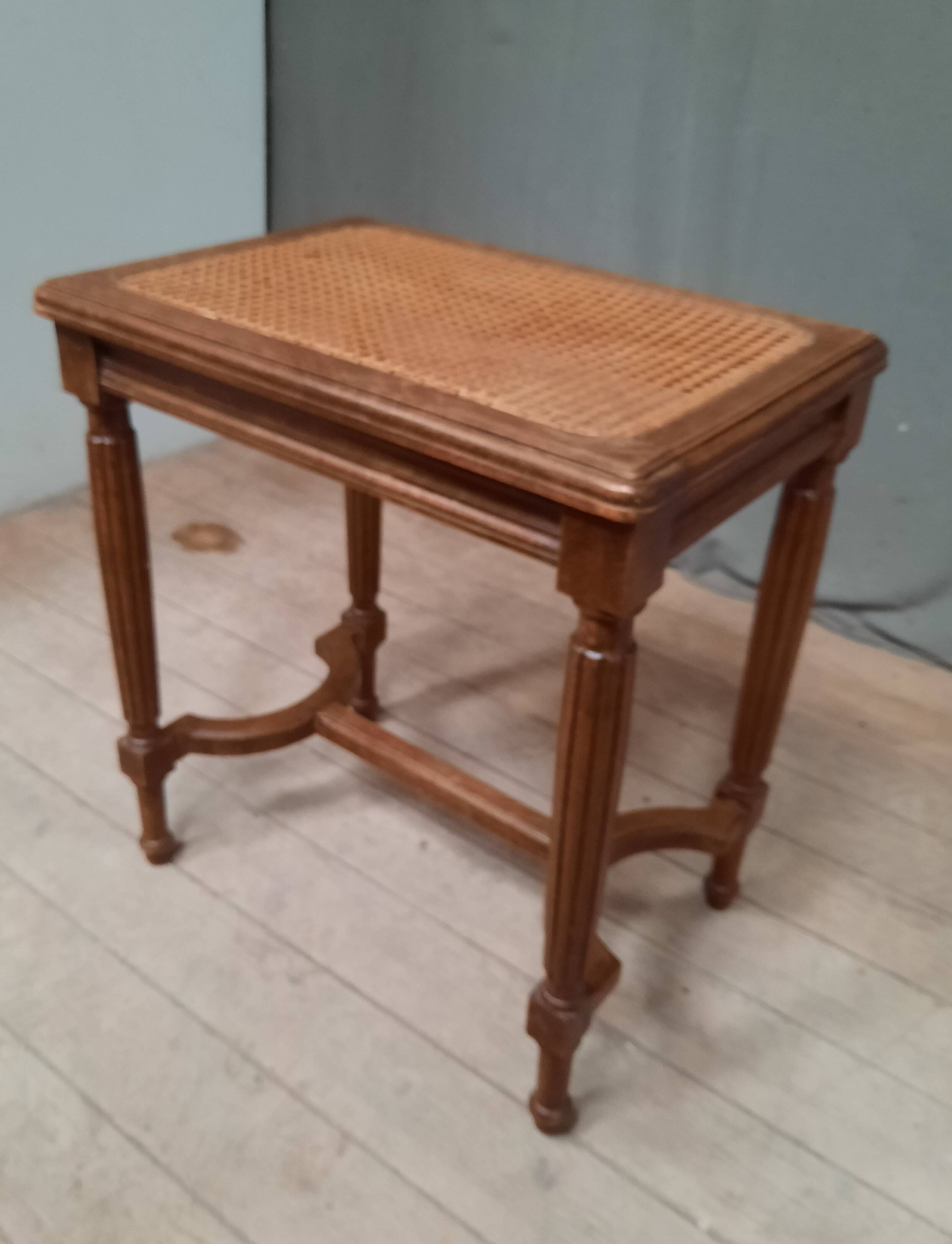 Canned stool Louis XVI style