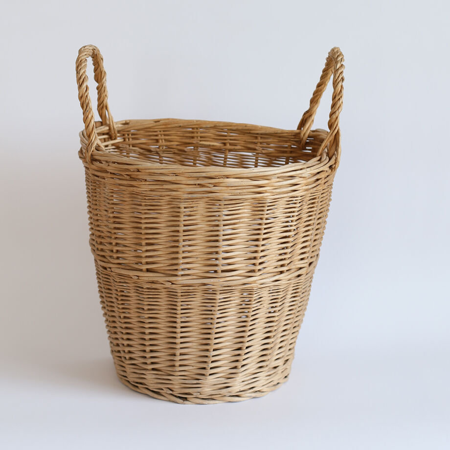 Storage basket