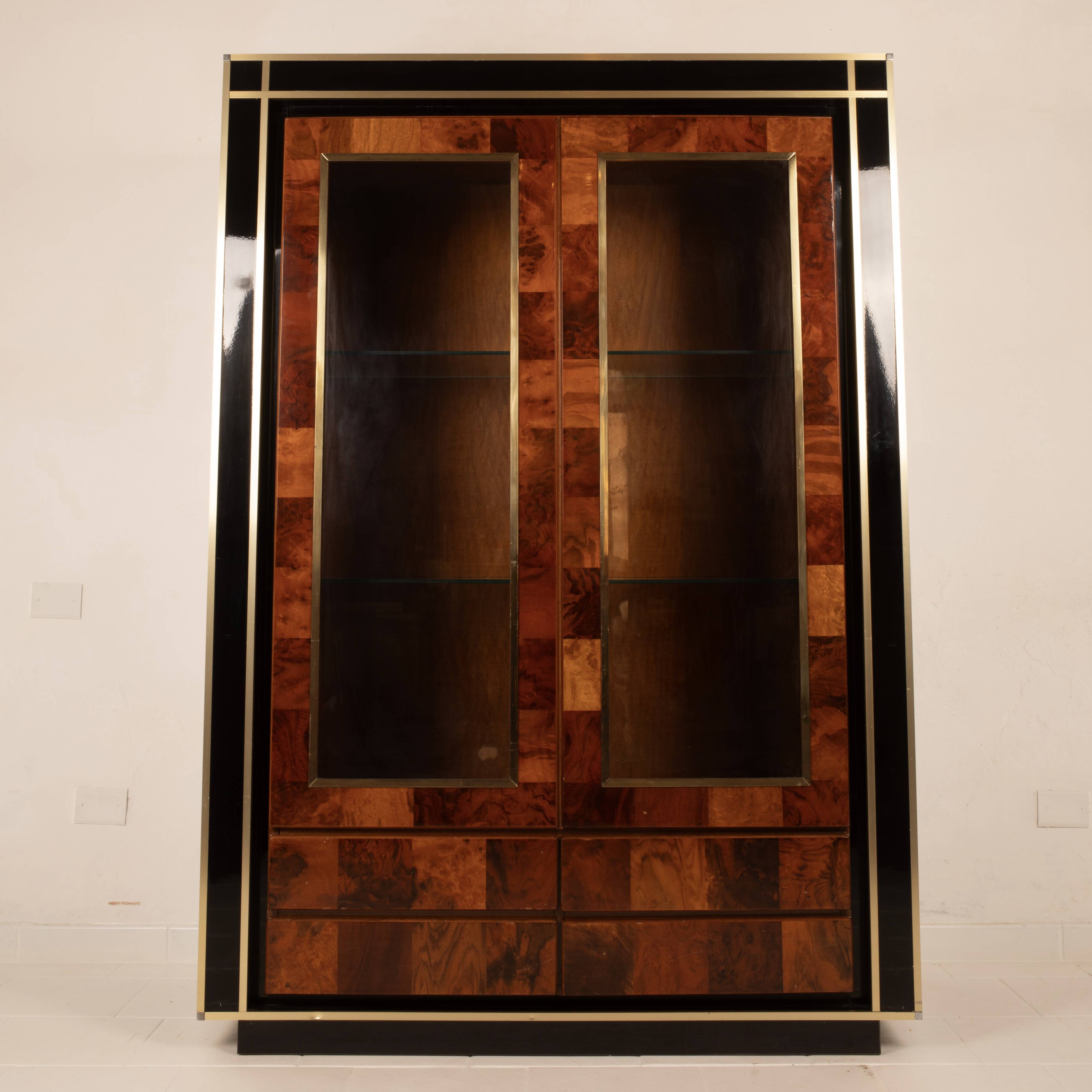Vitrine en bois de séquoia par Willy Rizzo pour Mario Sabot