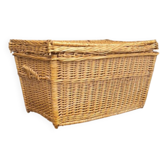 Wicker basket 1960