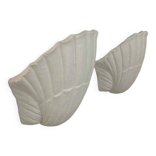 Paire d'appliques coquillage en plâtre blanc mat, France, 1970