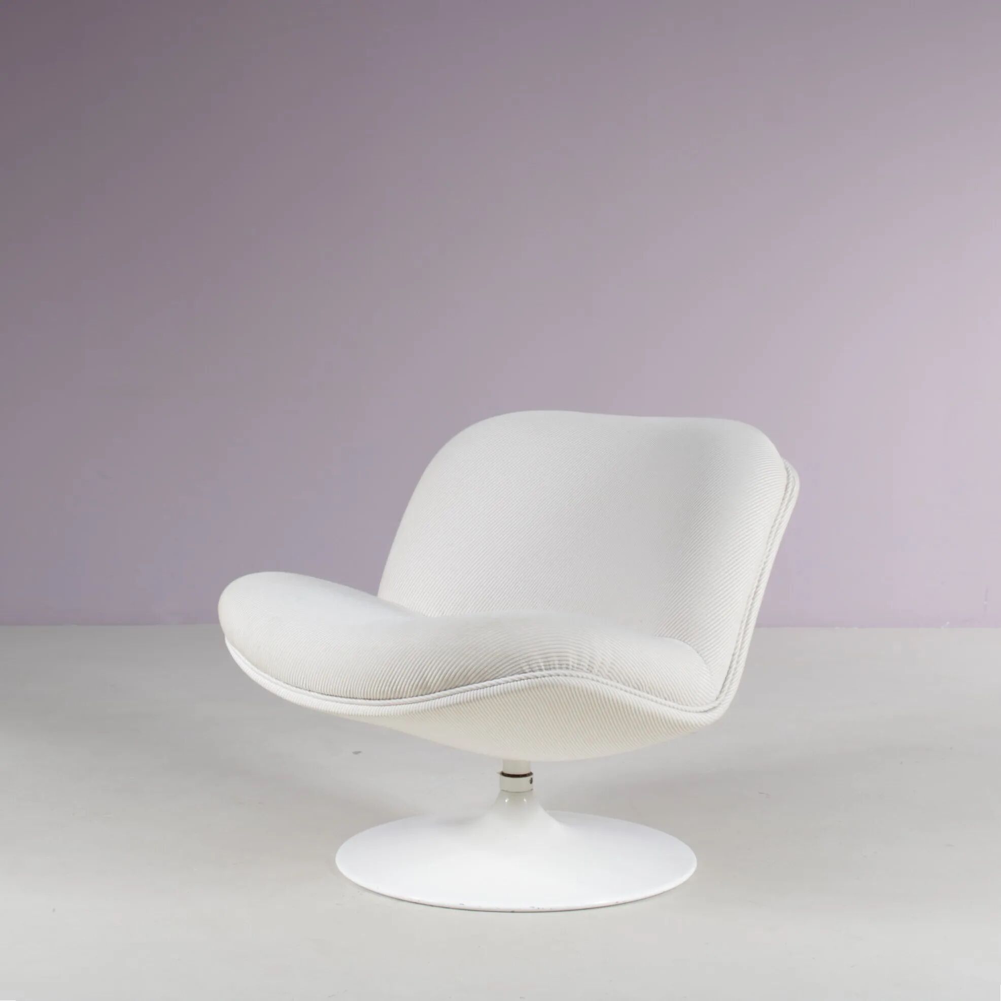 1960s “508” chair by Geoffrey Harcourt for Artifort, the Netherlands