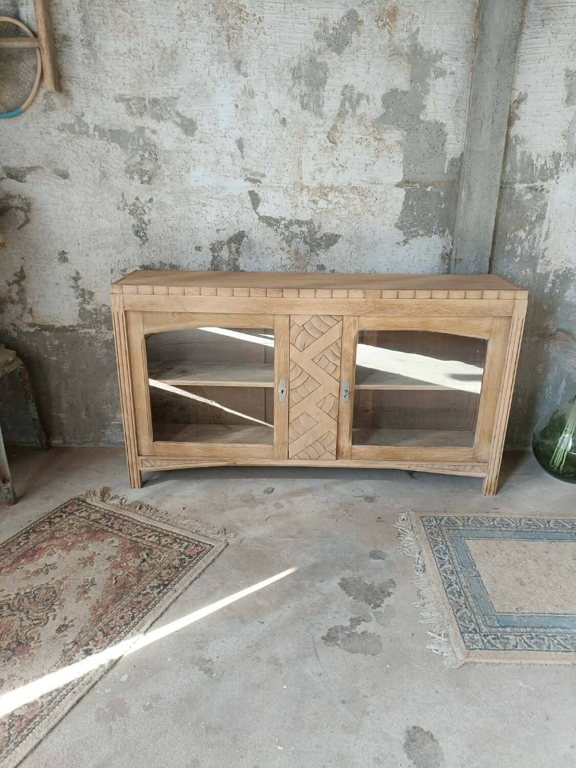 Display cabinet