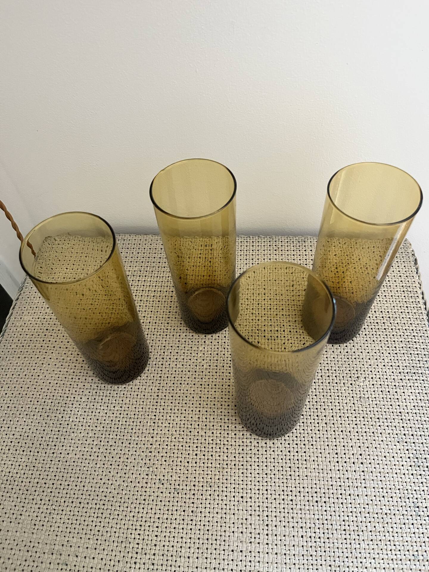4 verres ambrés