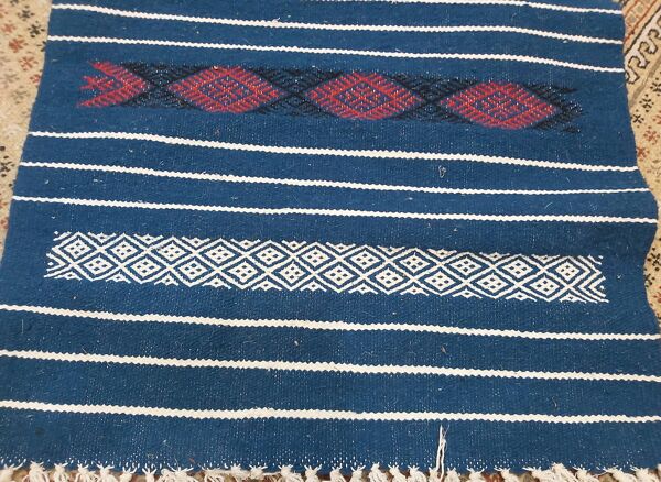 Tapis couloir bleu et blanc  fait main style berbère