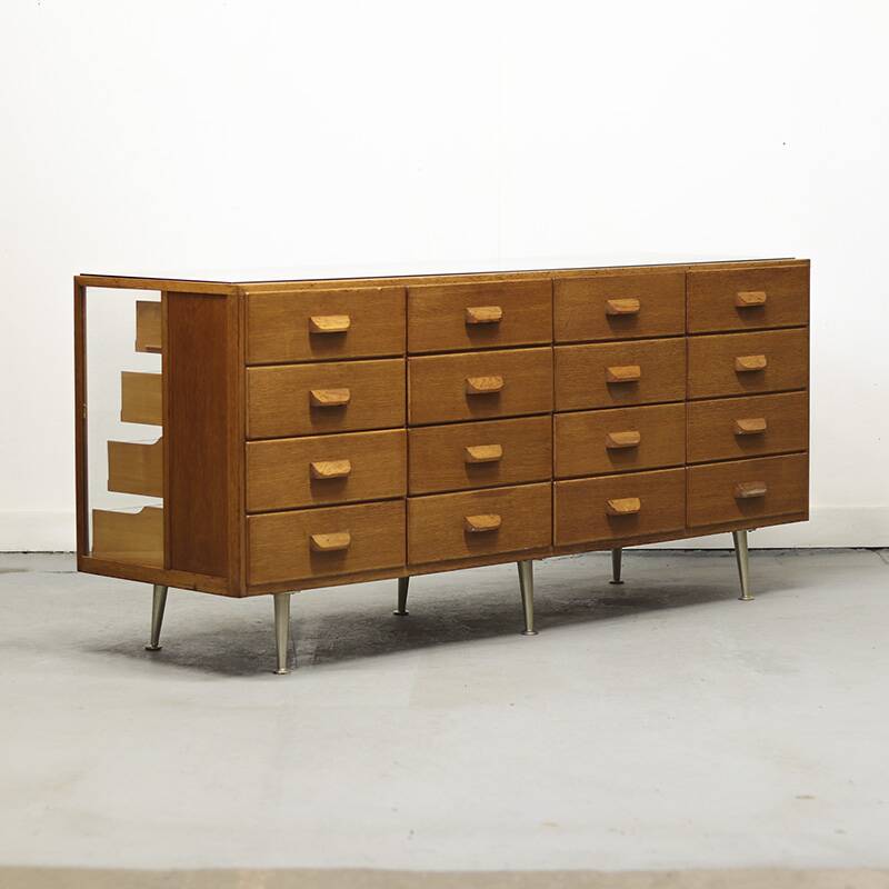 Comptoir de magasin Midcentry - Vitrine