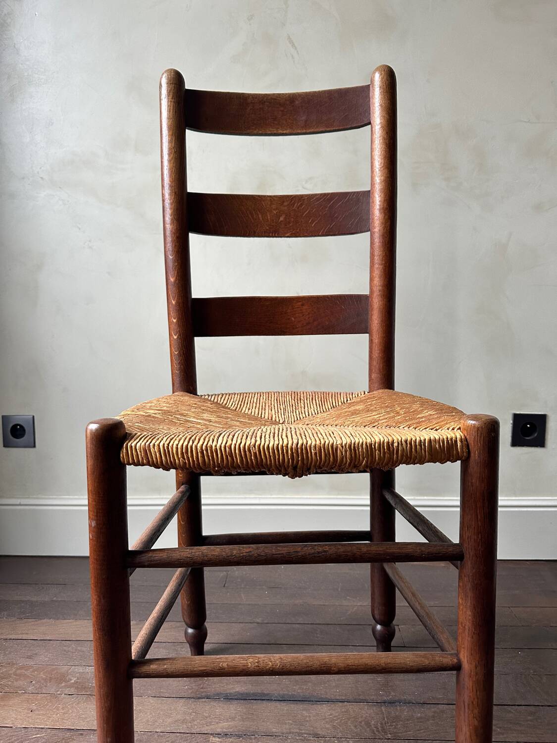 8 wooden chairs - 1950s