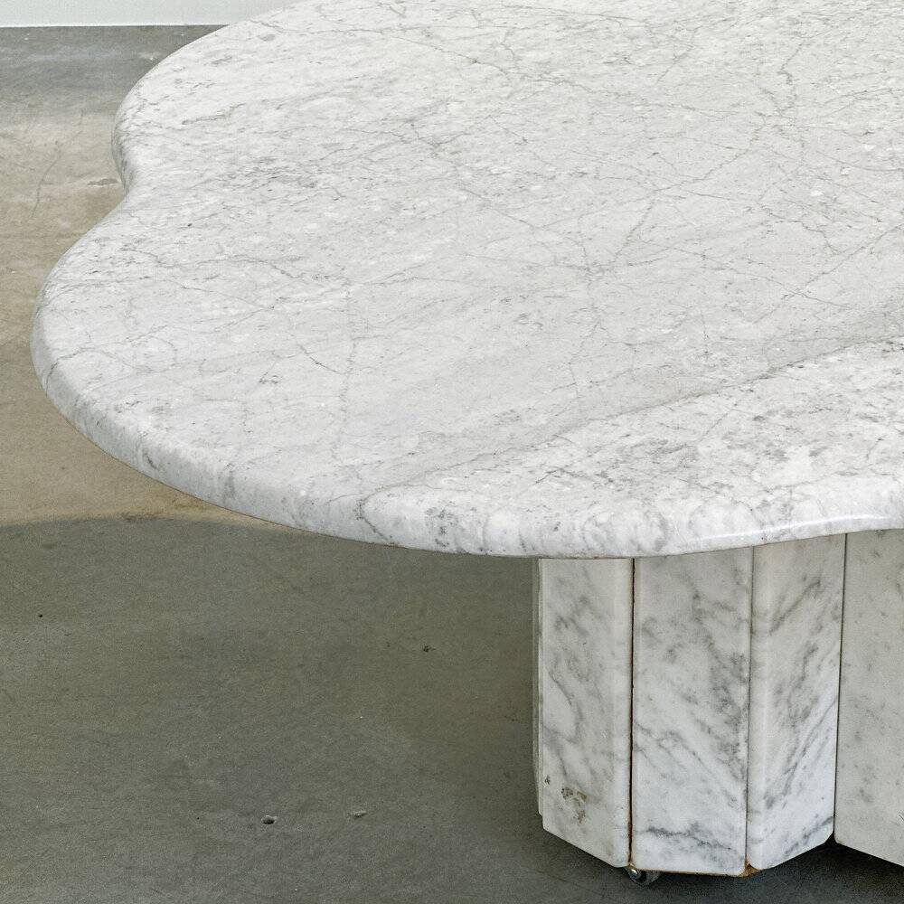 Italian postmodern scalloped Carrara marble coffee table, 1980s