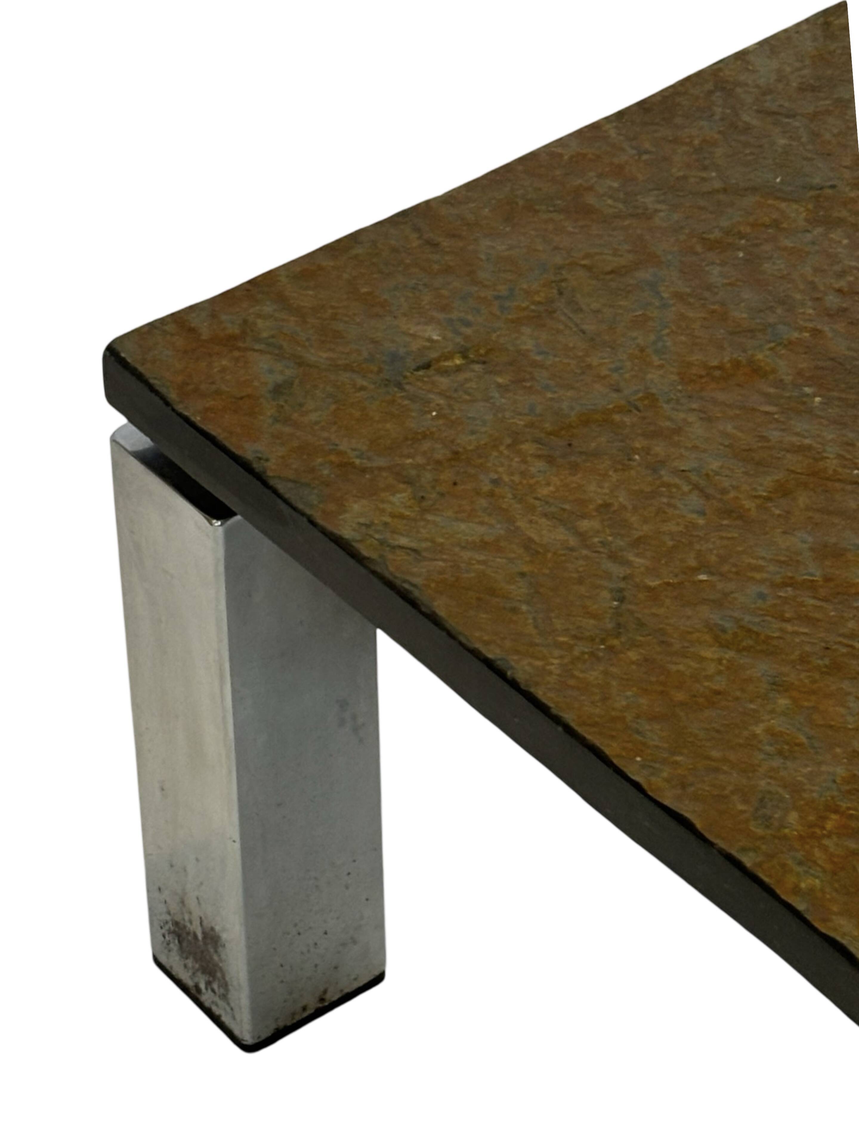 Table basse carrée plateau en pierre et piètement en acier chromé - années 60