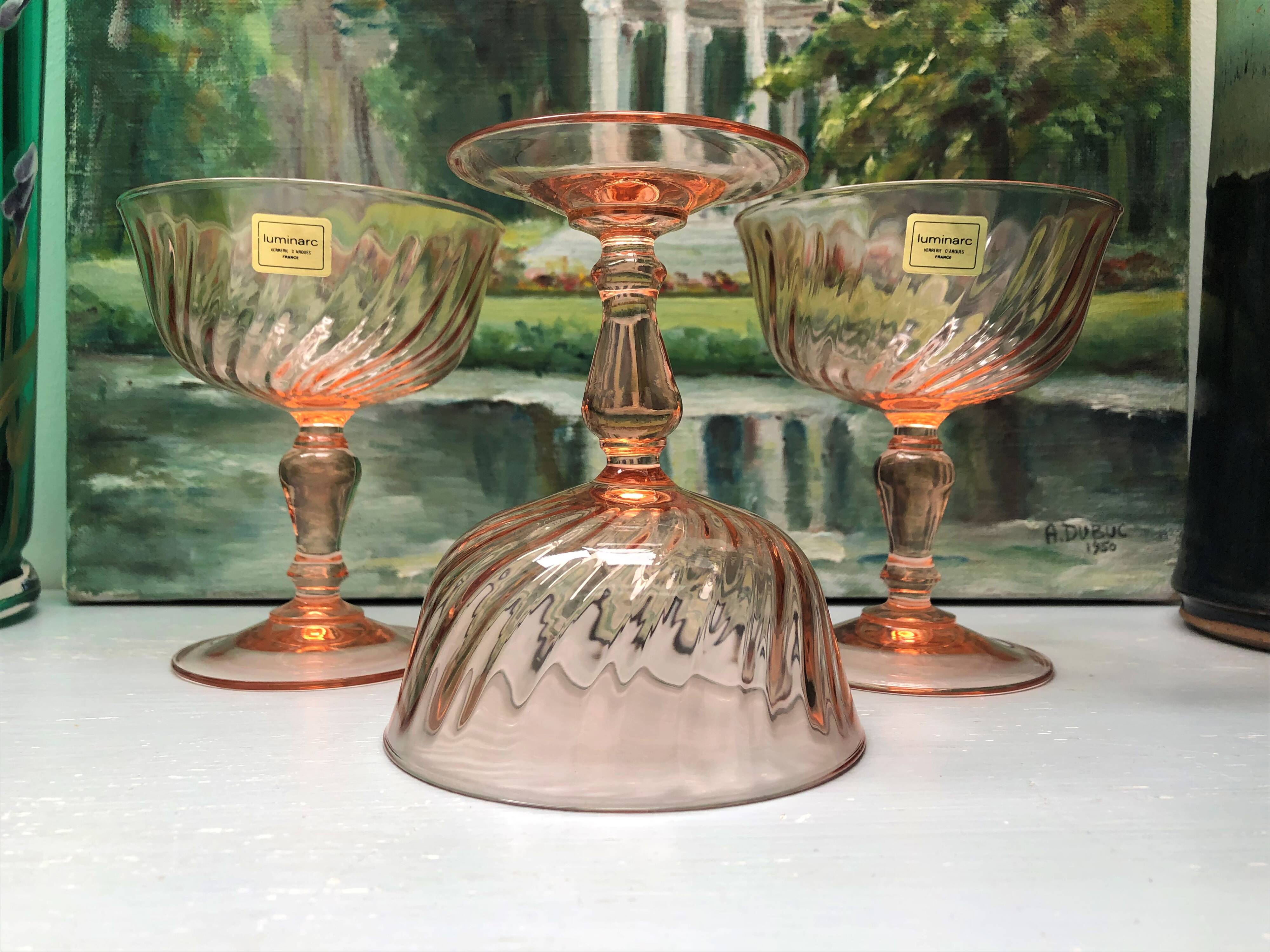 Rosaline champagne glass 70s design