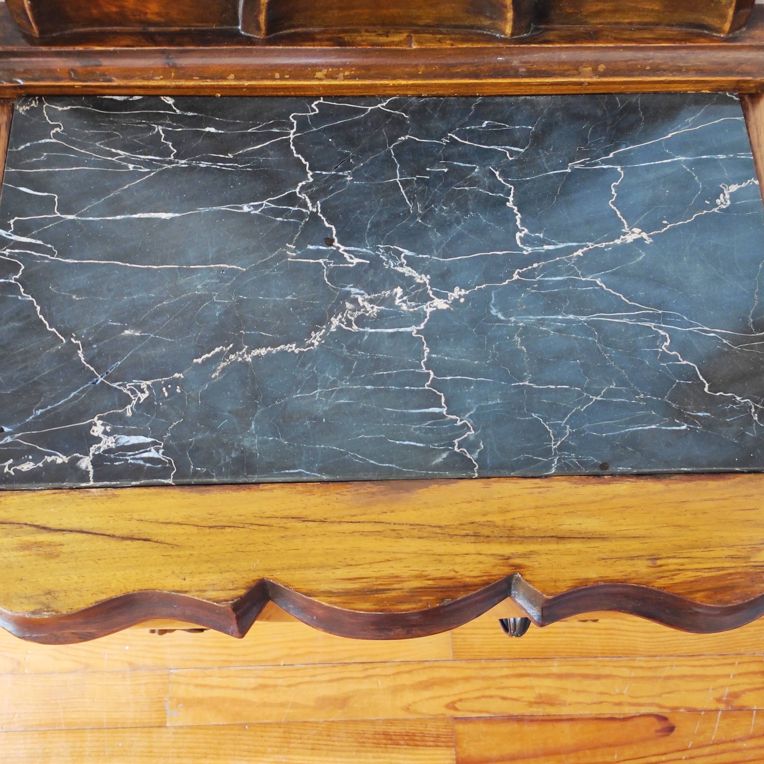 Pair of Italian Art Deco bedside tables