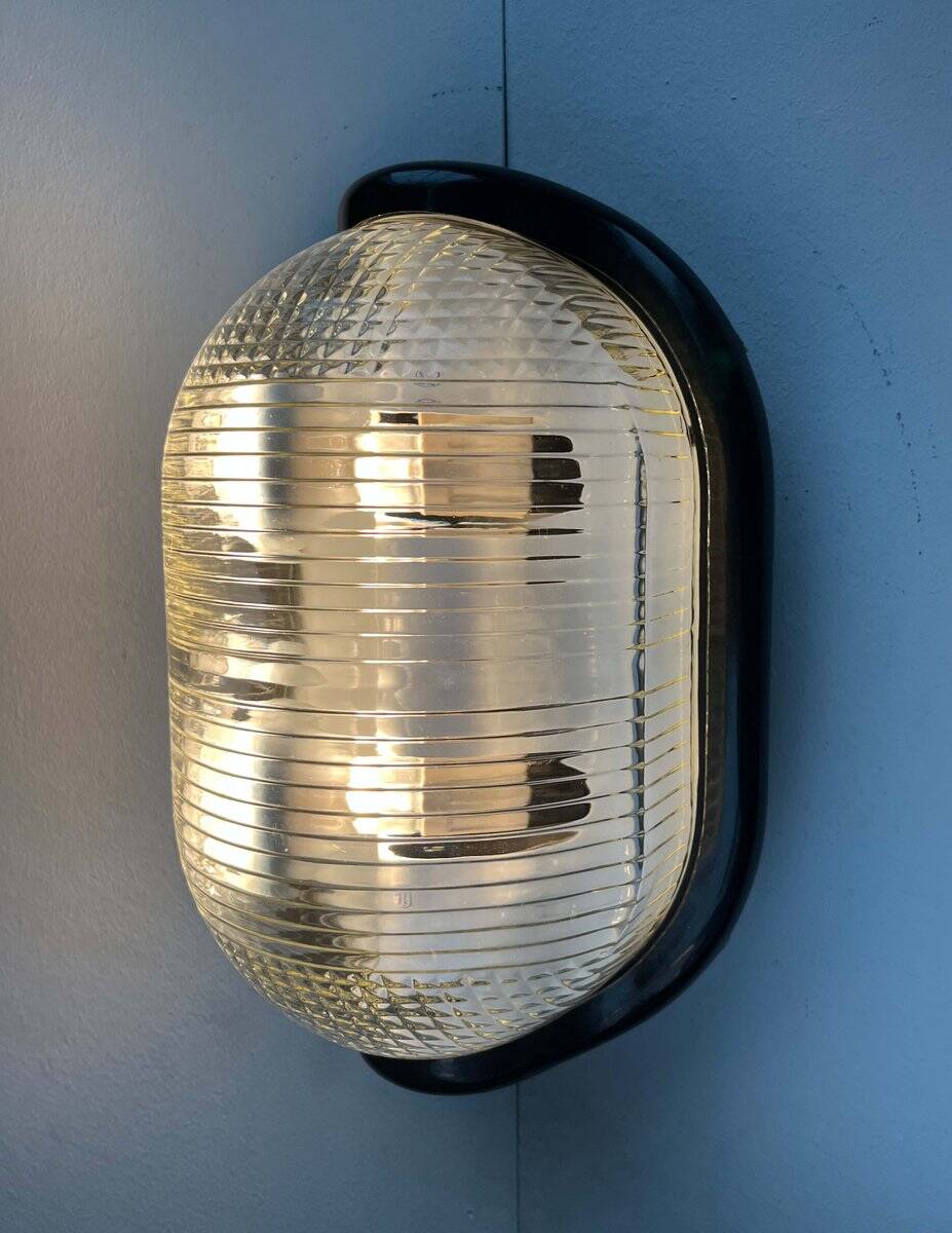 Wall Lamp Walnut Space Age Style Italian Modern Mid-Century by Achille Castiglioni for Flos, 1970s