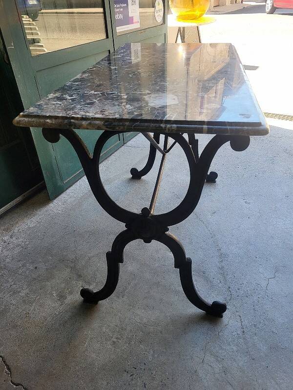 Table de bistrot marbre pied en fonte