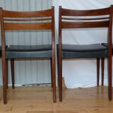 Suite of 4 Italian chairs