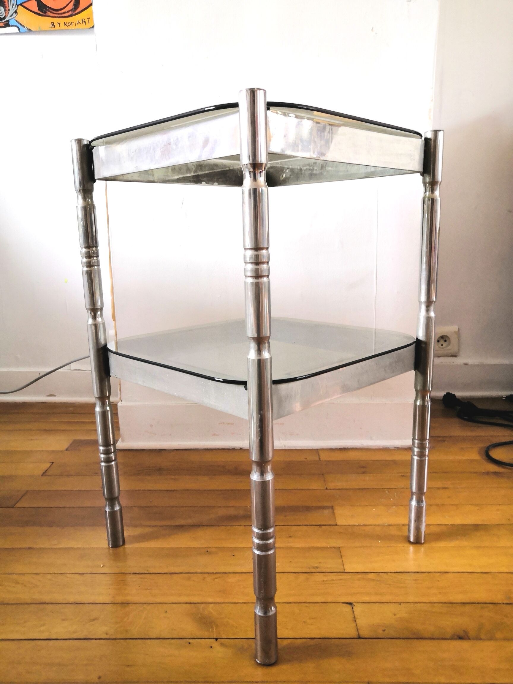 Sellette bout de canapé en acier façon bambou et verrre fumé design années 70