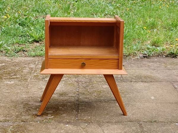 Table de chevet pitchpin massif avec pieds compas vintage