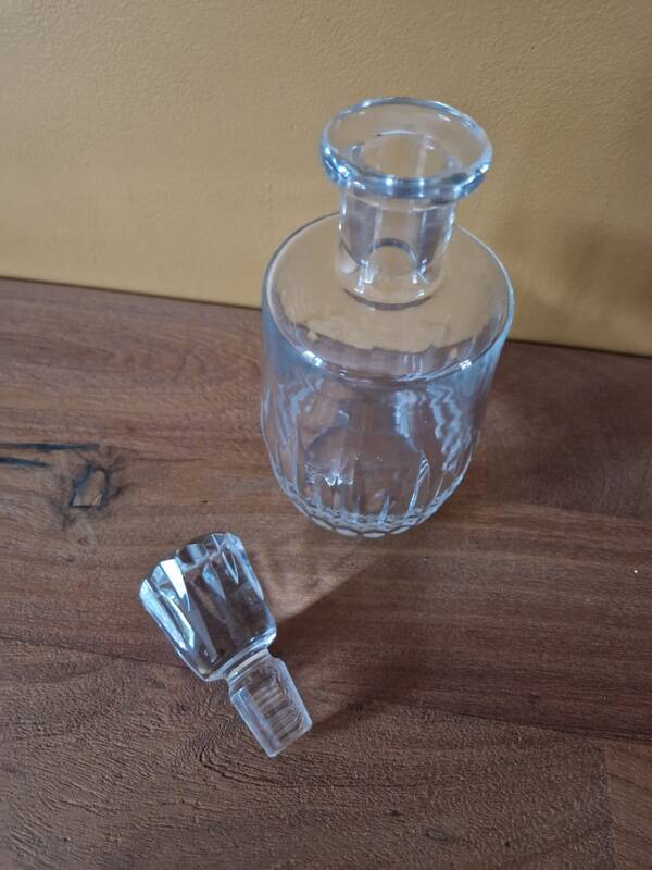 Baccarat Crystal - Cut crystal carafe model Cassino
