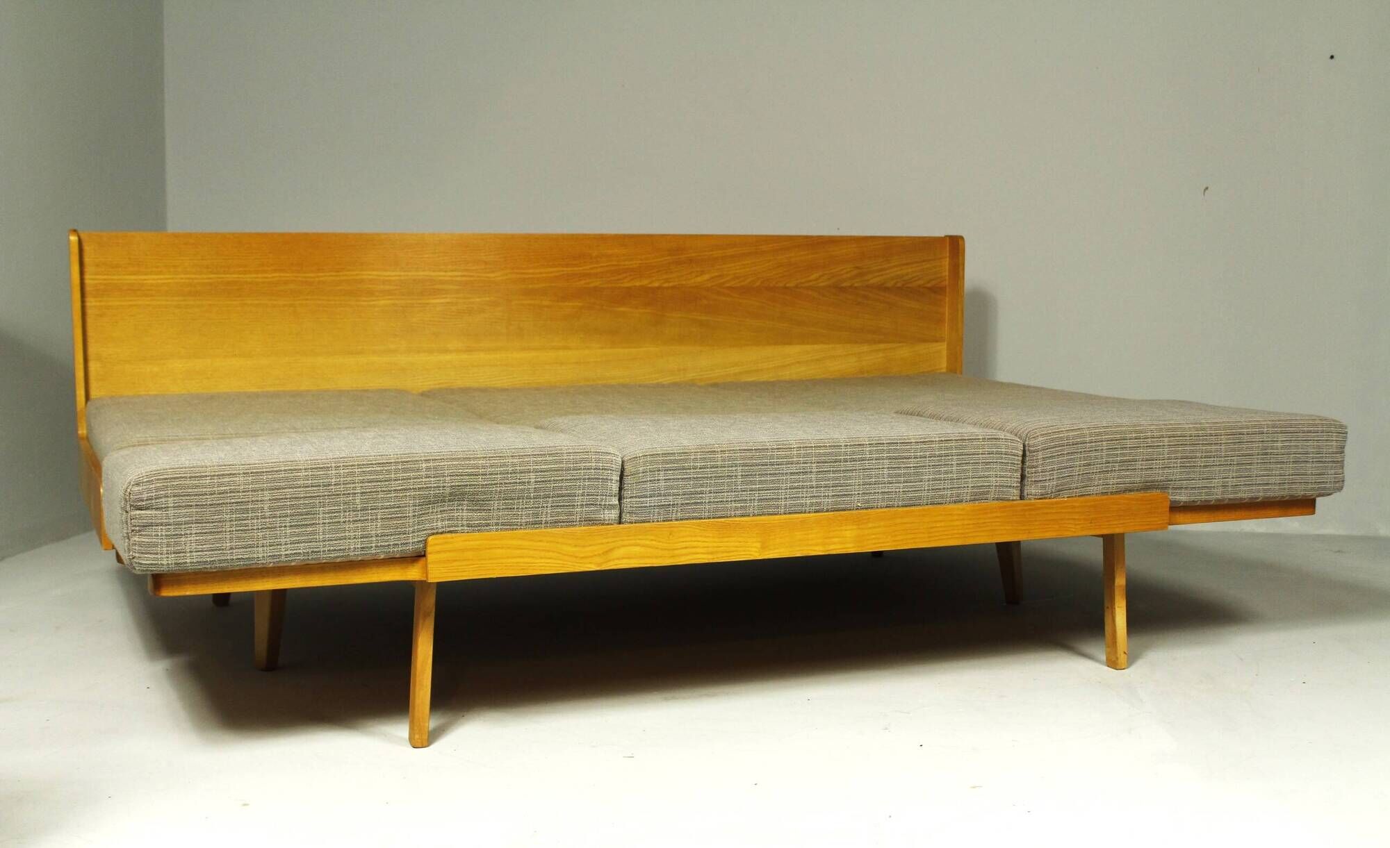 Daybed from Jitona, N.P. Soběslav, Czechoslovakia, 1970s