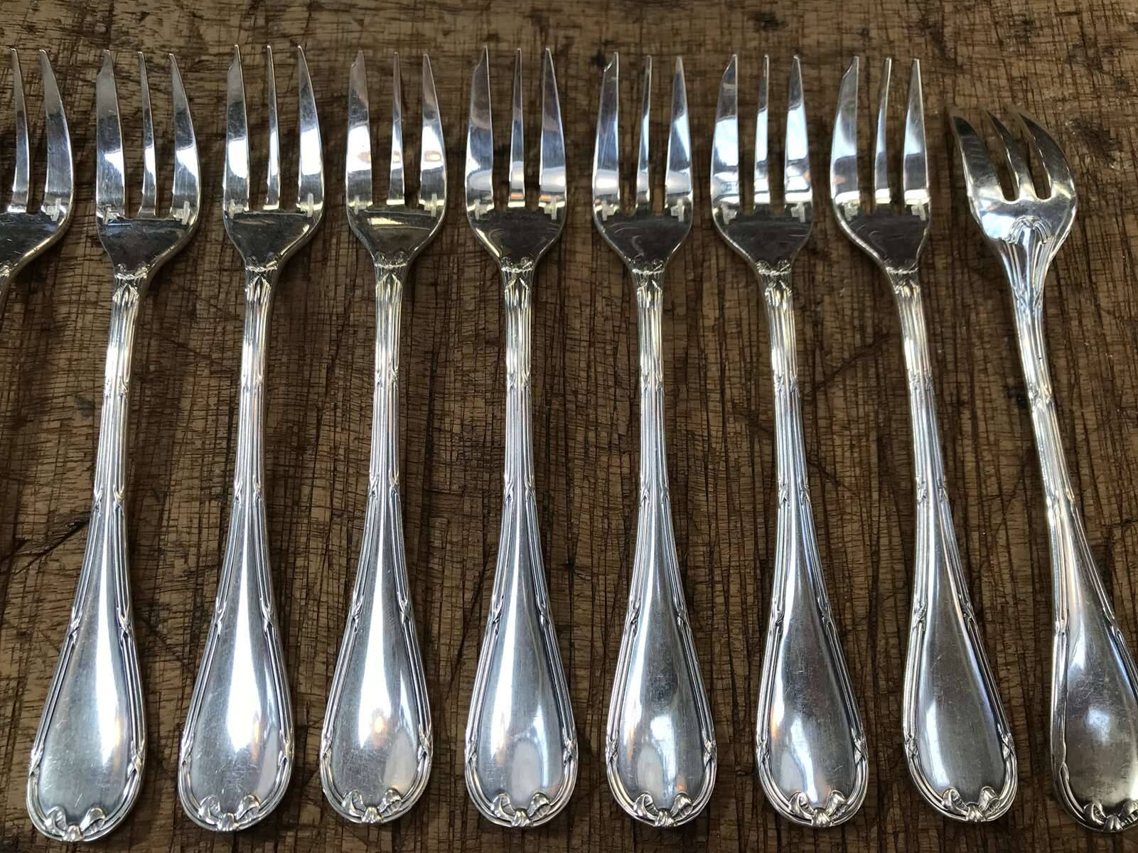 Set of 12 silver-plated cake forks from Christofle, Rubans model