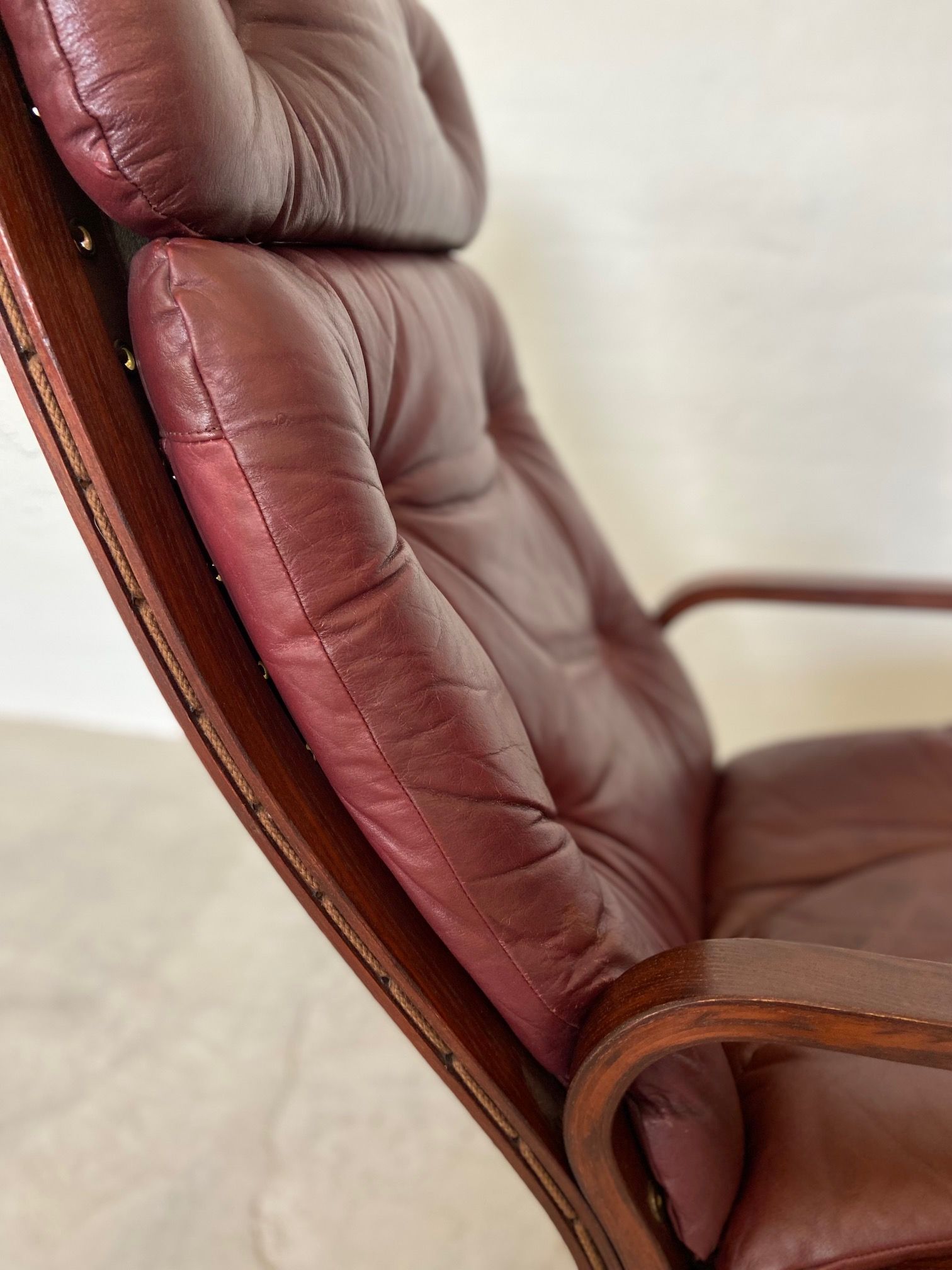 Vintage norwegian leather Siesta chair & ottoman by Ingmar Relling