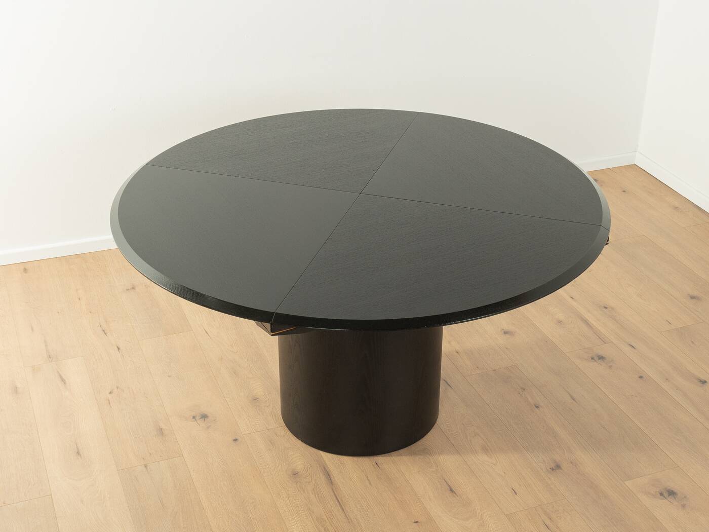 Quadrondo dining table, Erwin Nagel for Rosenthal