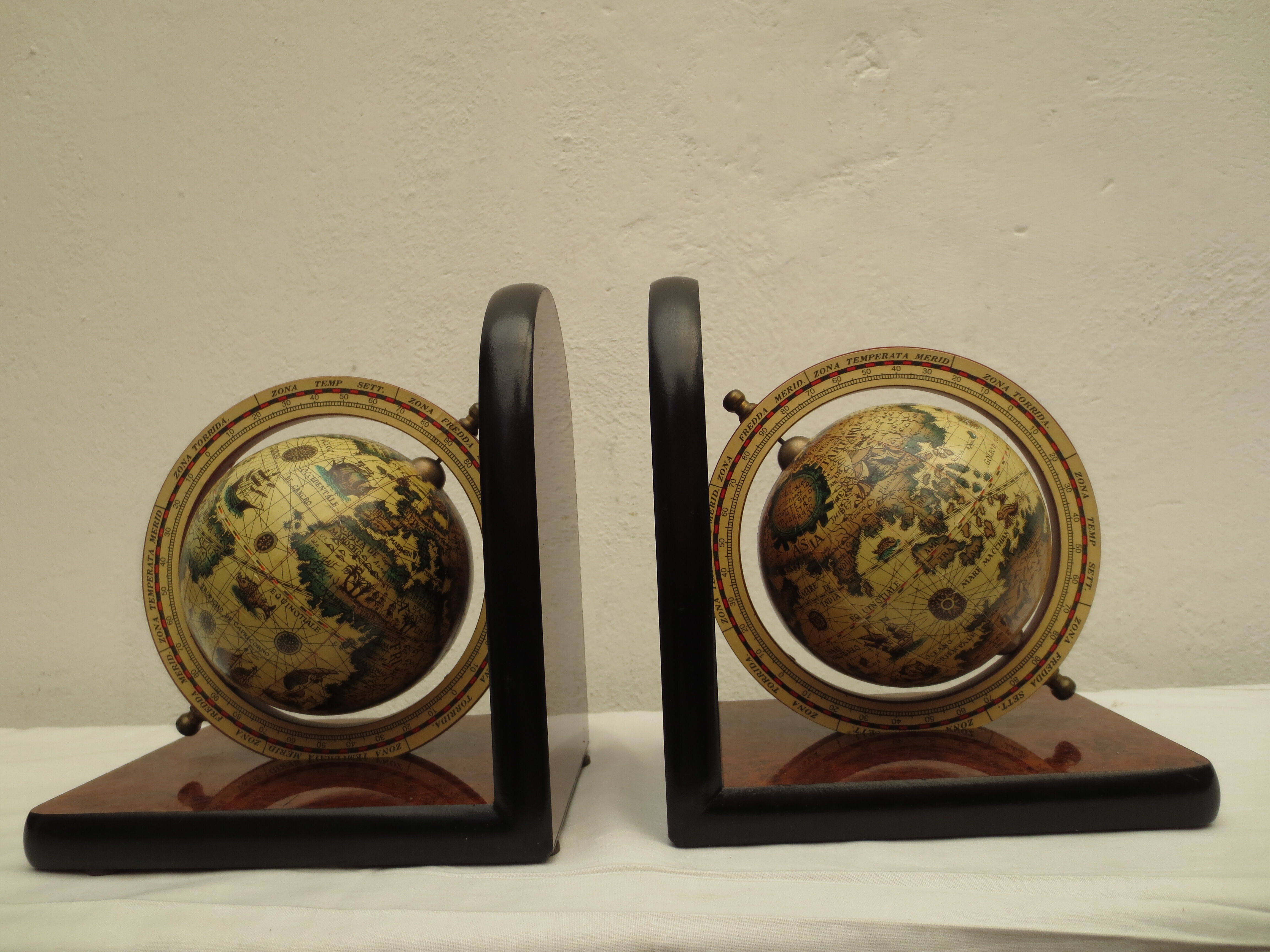 World pound-book greenhouse