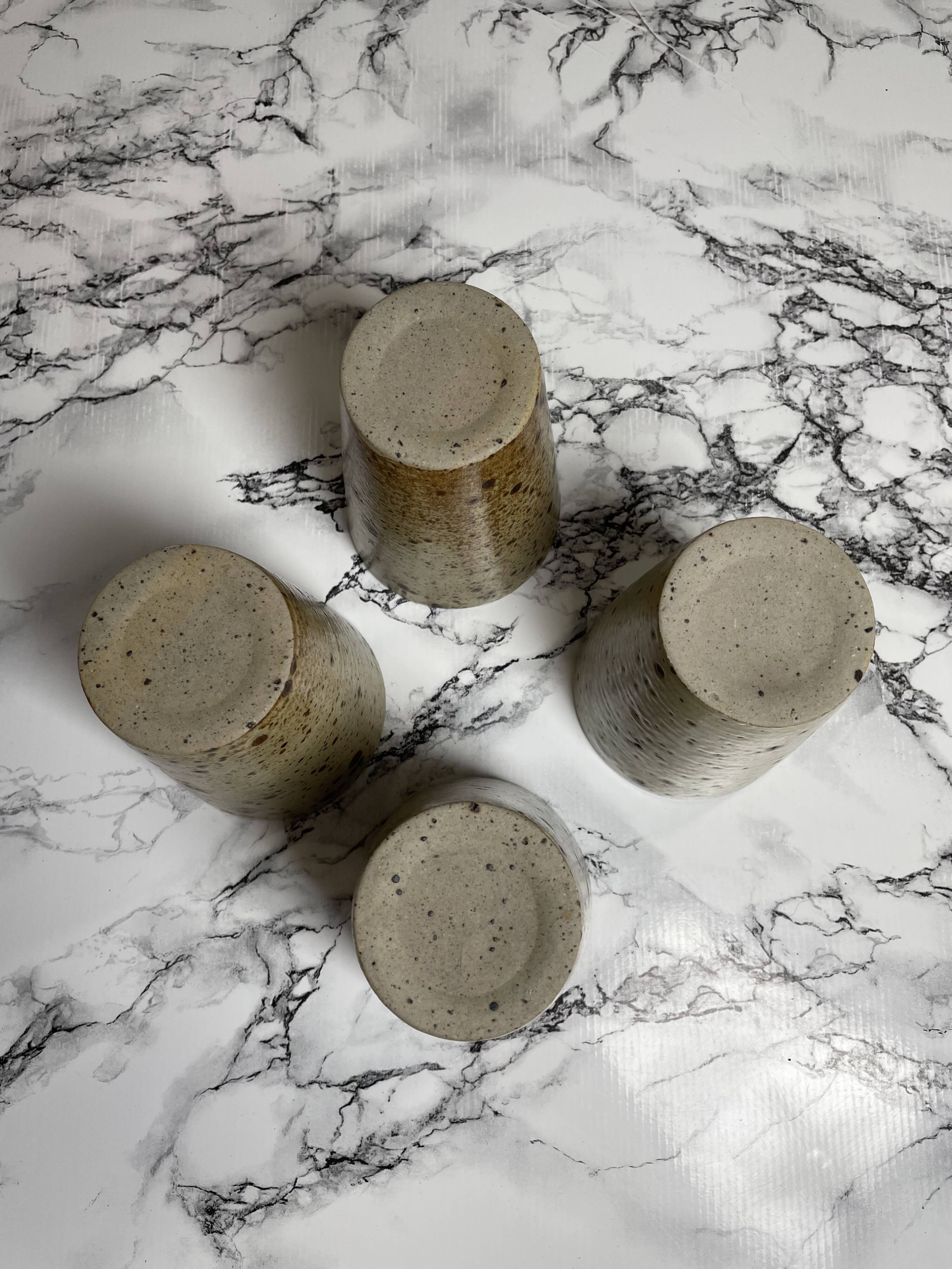 Beige pyrite stoneware mugs