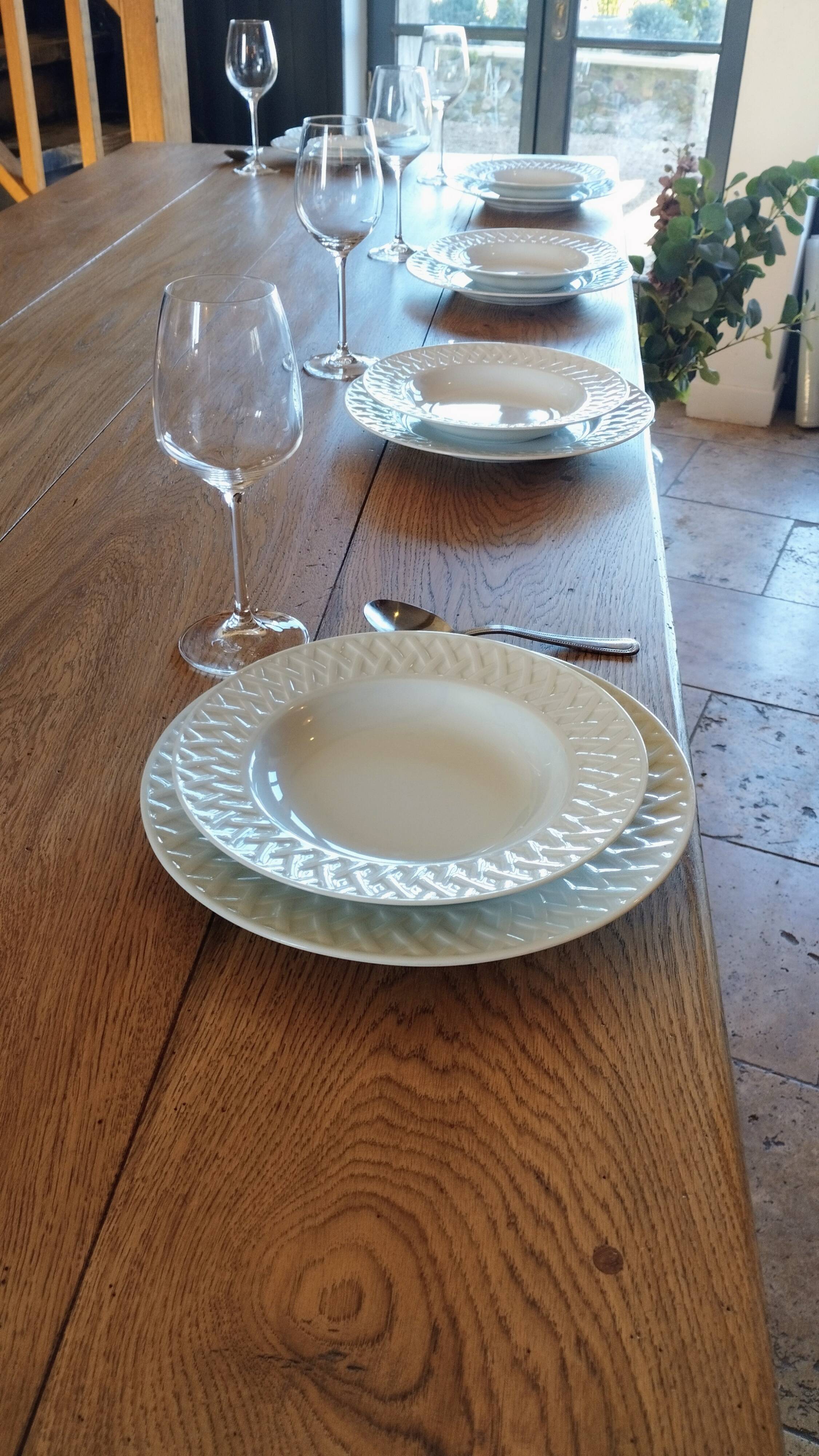 Solid oak farmhouse table with central drawer and extension