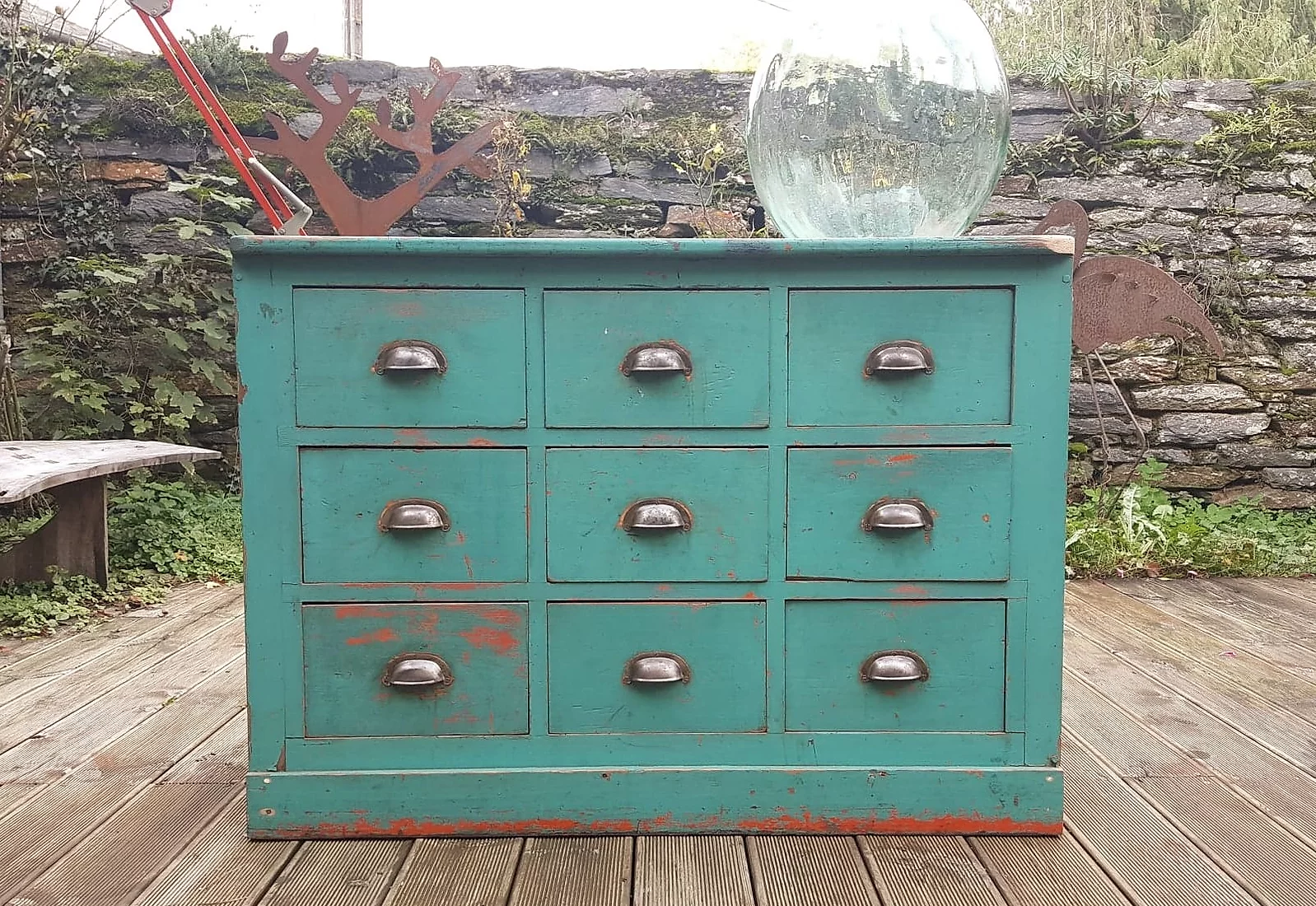 Ancien meuble de métier en bois des années 40