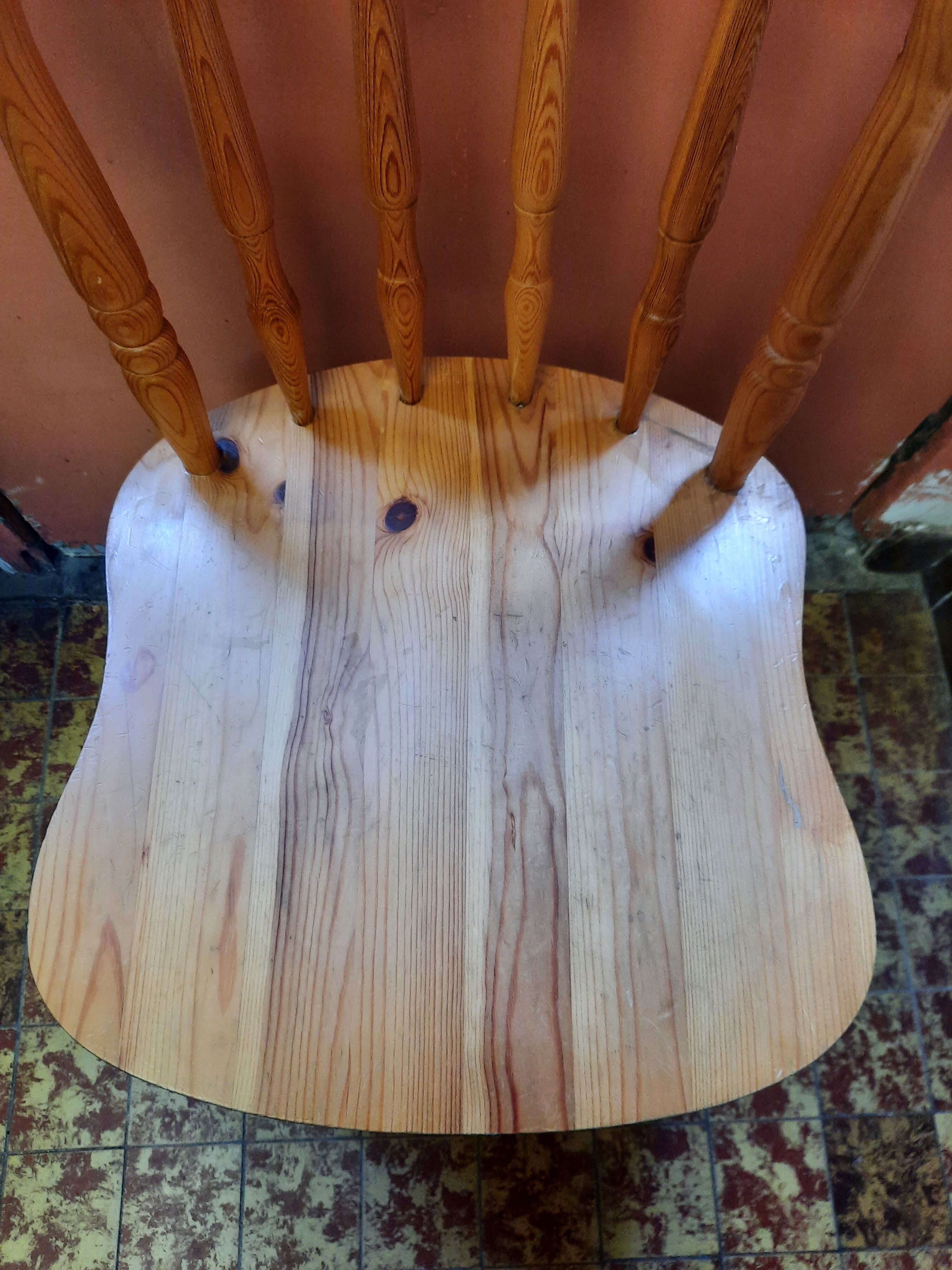 Pitchpin chair