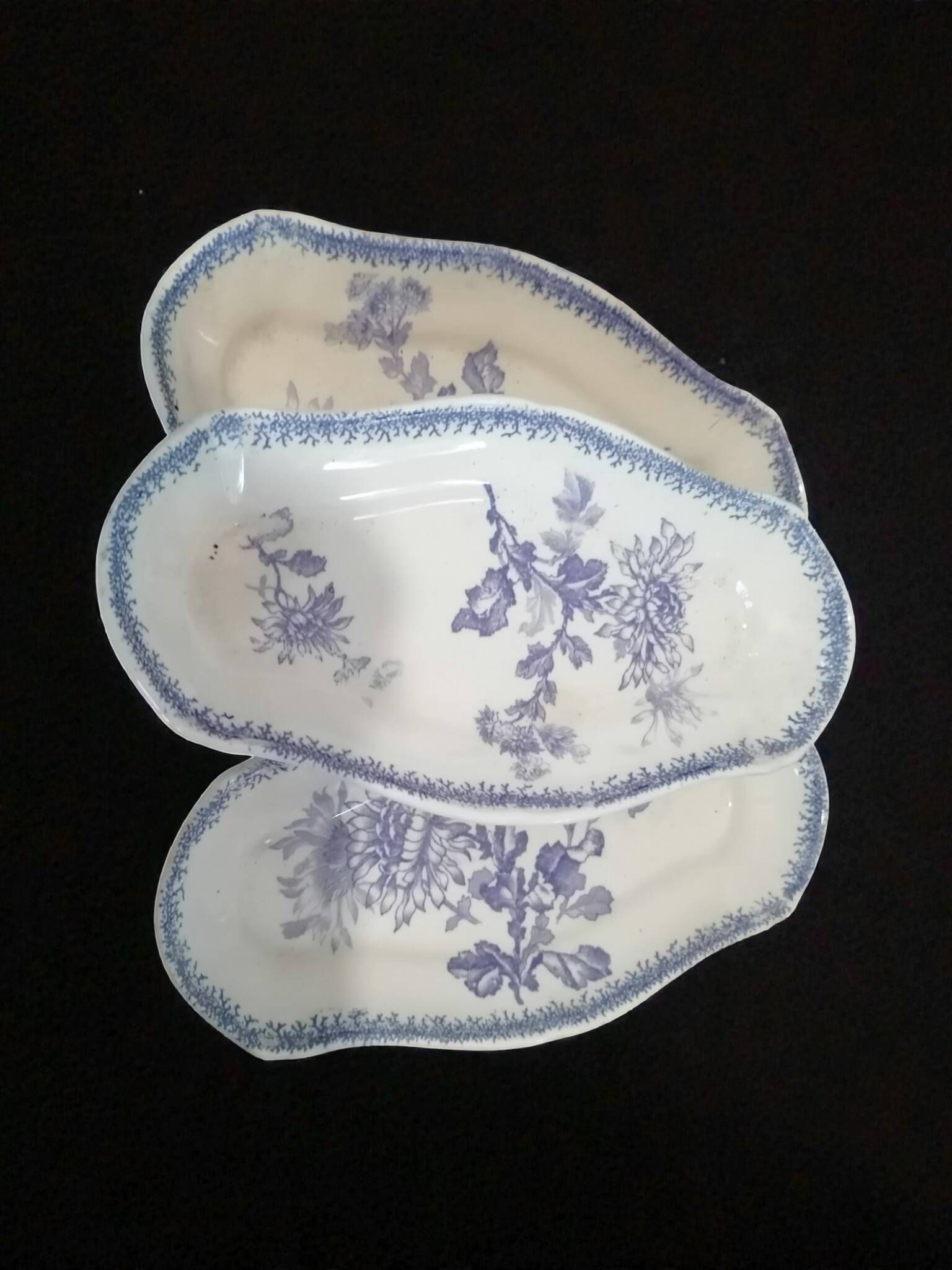 Partie de service (25p) en faïence de Sarreguemines - Décor floral violet