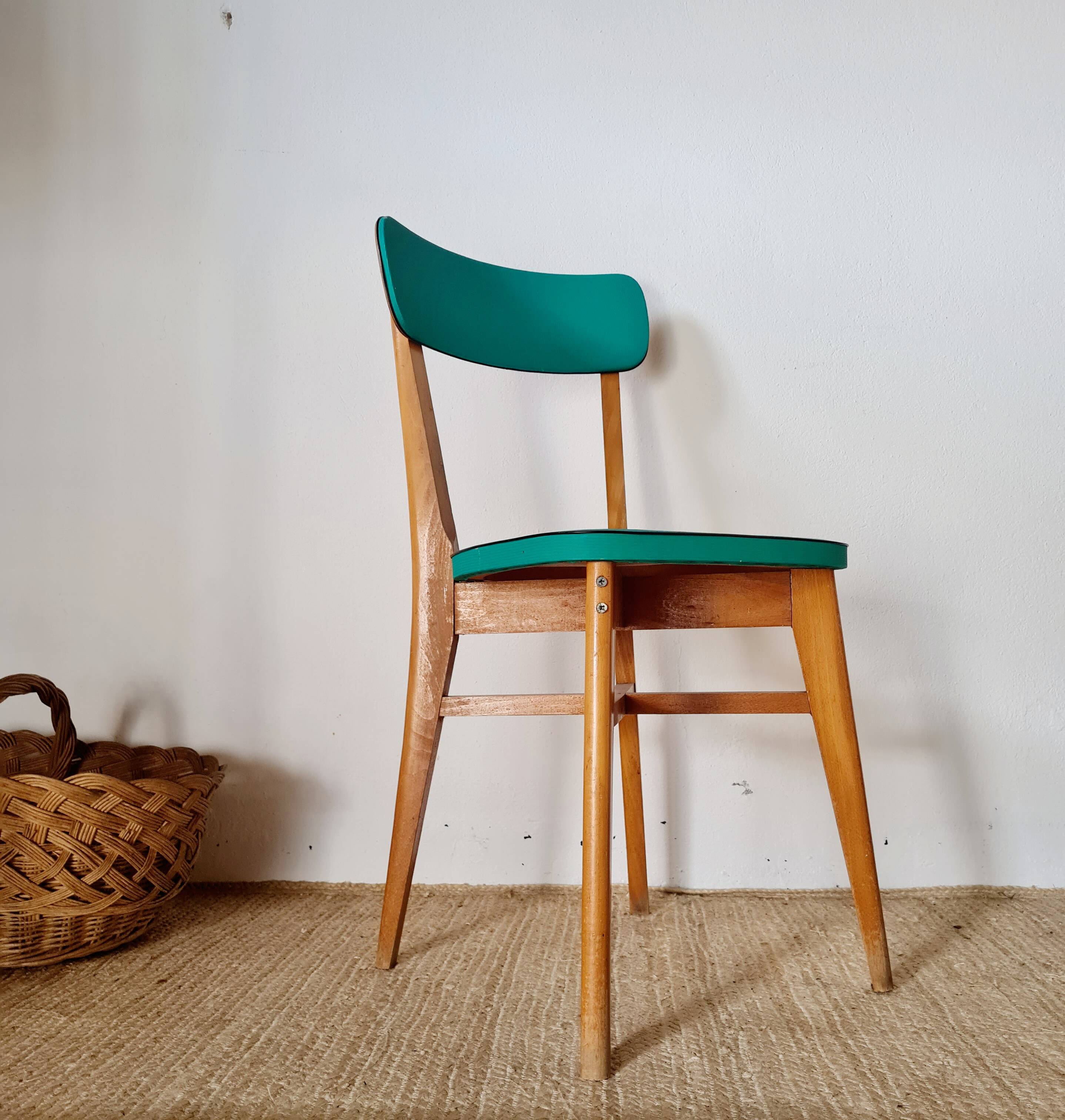 Chaise bistrot années 60 verte