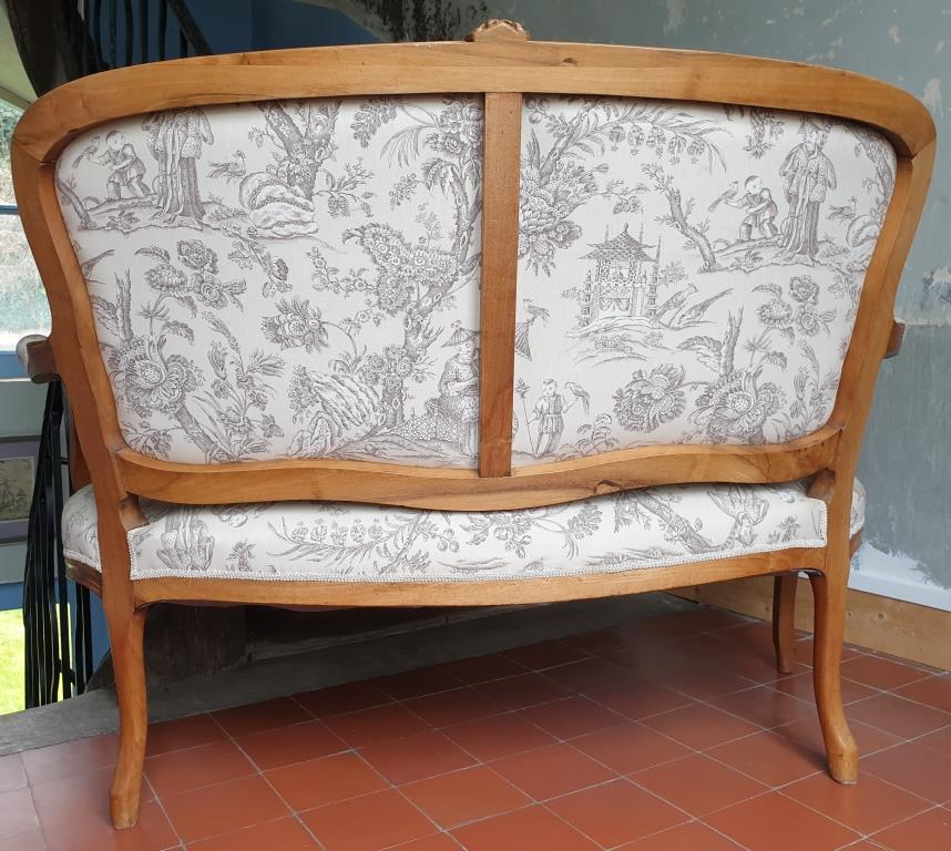 Louis XV style convertible sofa toile de Jouy Chinoiseries