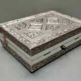 Handcrafted ethnic jewelry box - Hand-pushed silver iron - India - 70's
