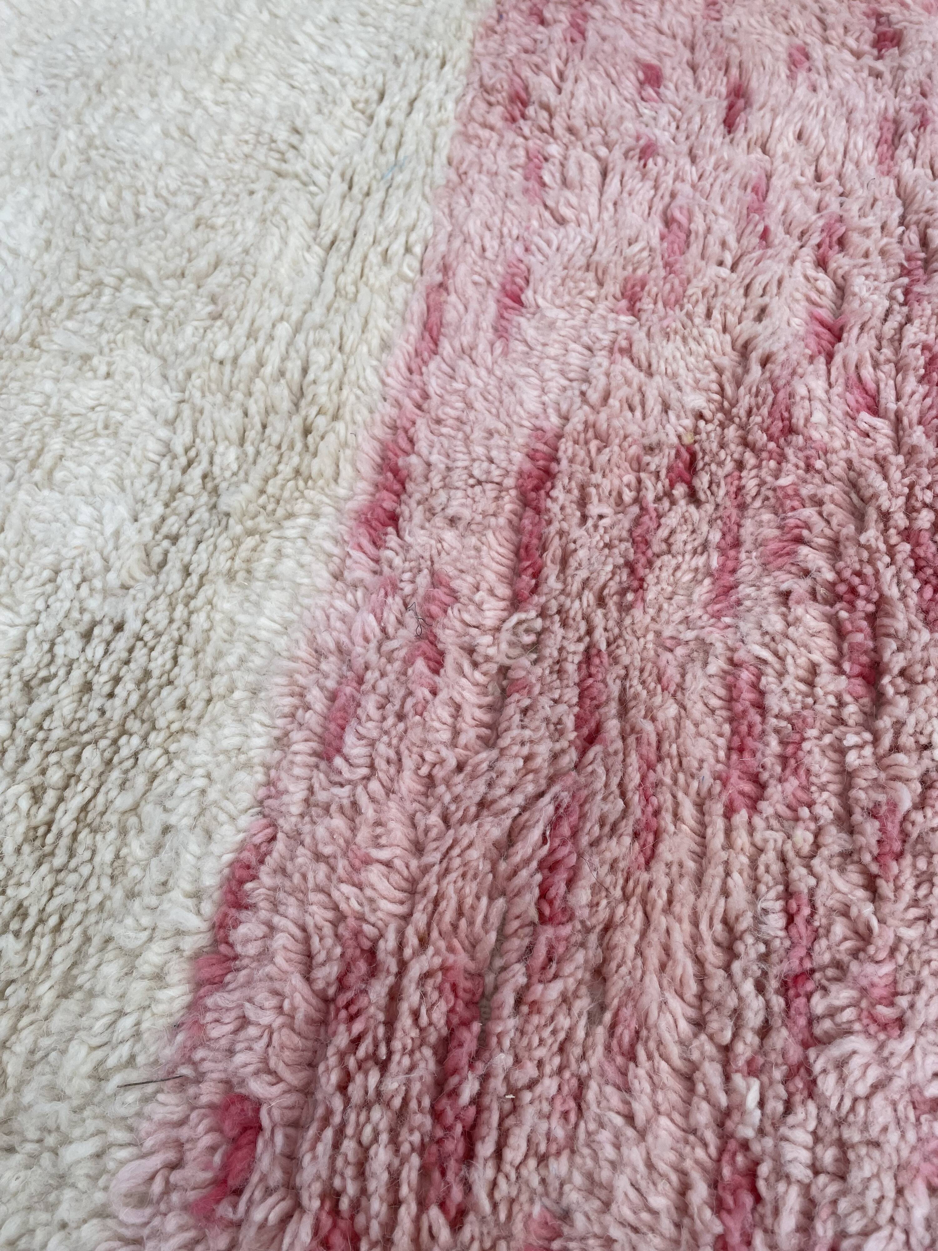 Moroccan carpet 200x290 cm