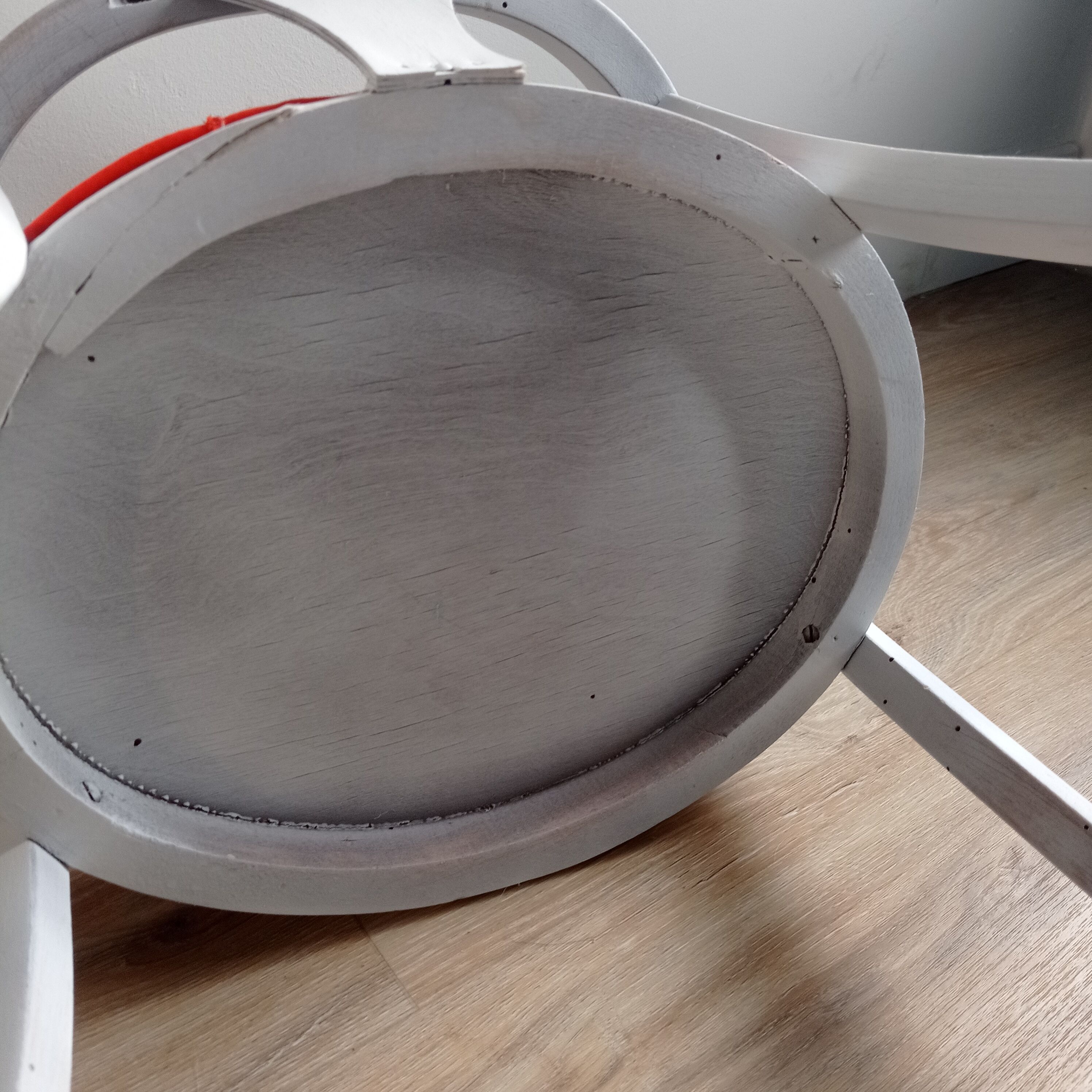 Children's chair restyled and its seat