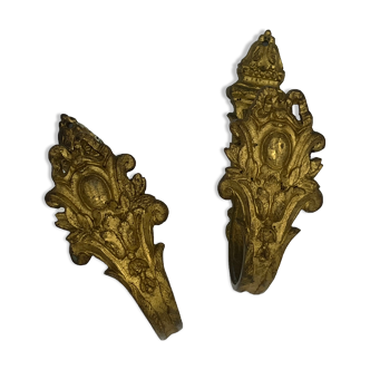 Paire de porte-embrasses en bronze dorée style Rocaille