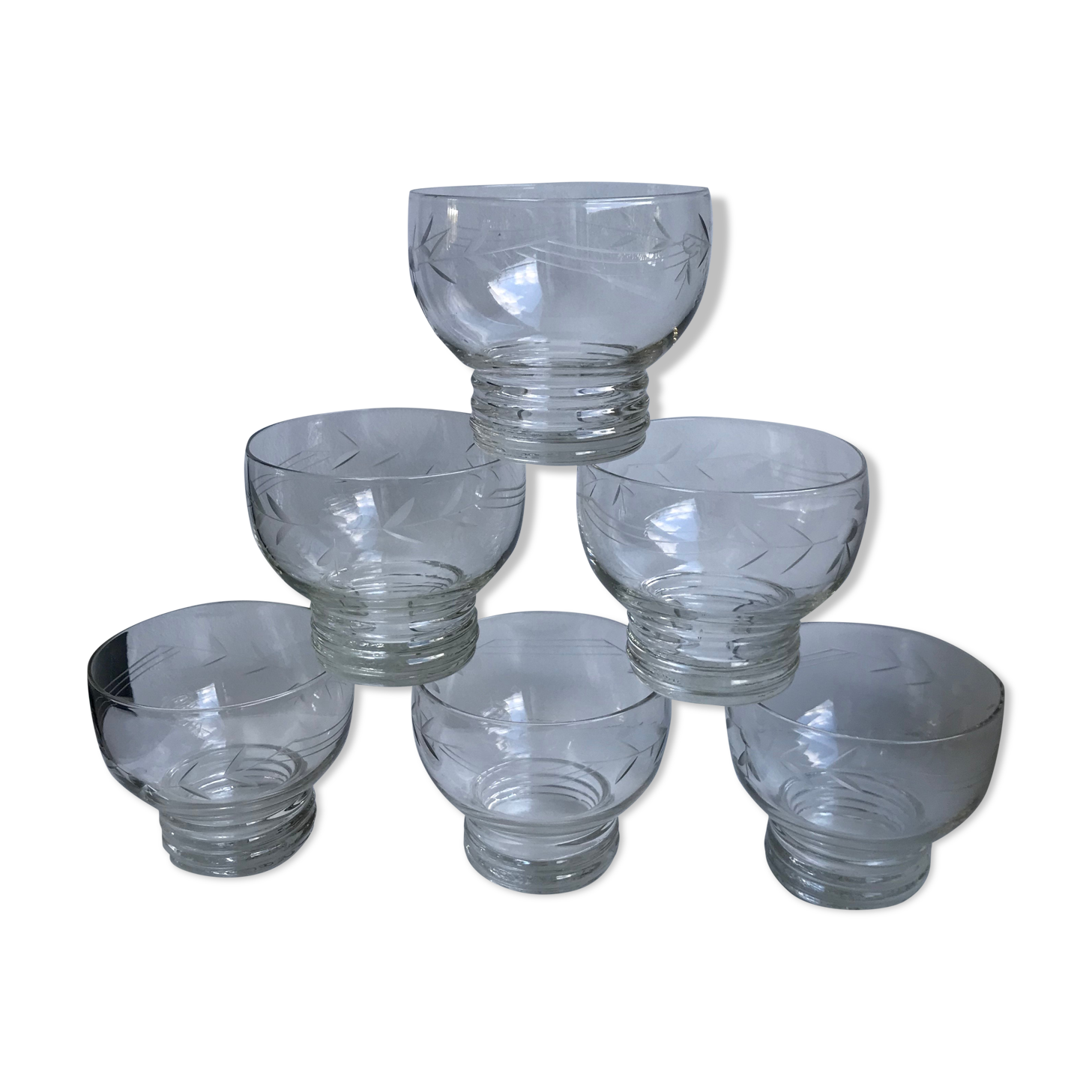 Set of 6 crystal champagne glasses engraved 50s-60s