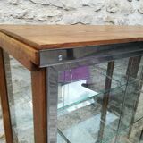 Chrome and wood metal showcase