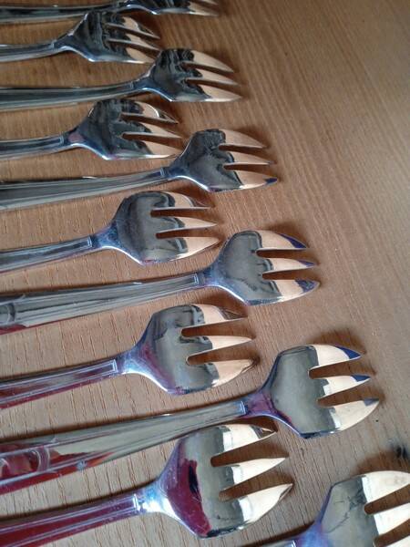 Fronnet 12 Silver-plated art deco oyster forks