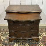 1950s English mahogany chest of drawers with one shelf