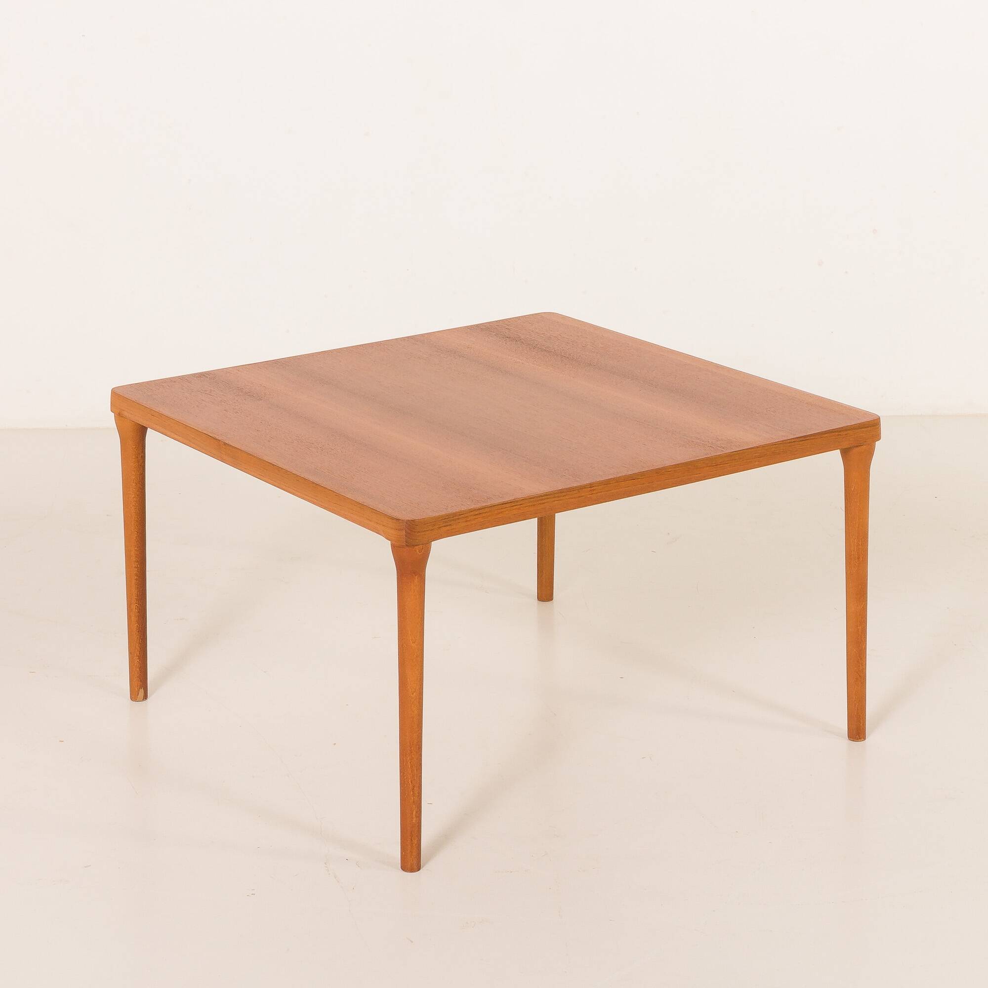 Svane daybed suit, set of 2 sofas and a side table by Igmar Relling, Norway