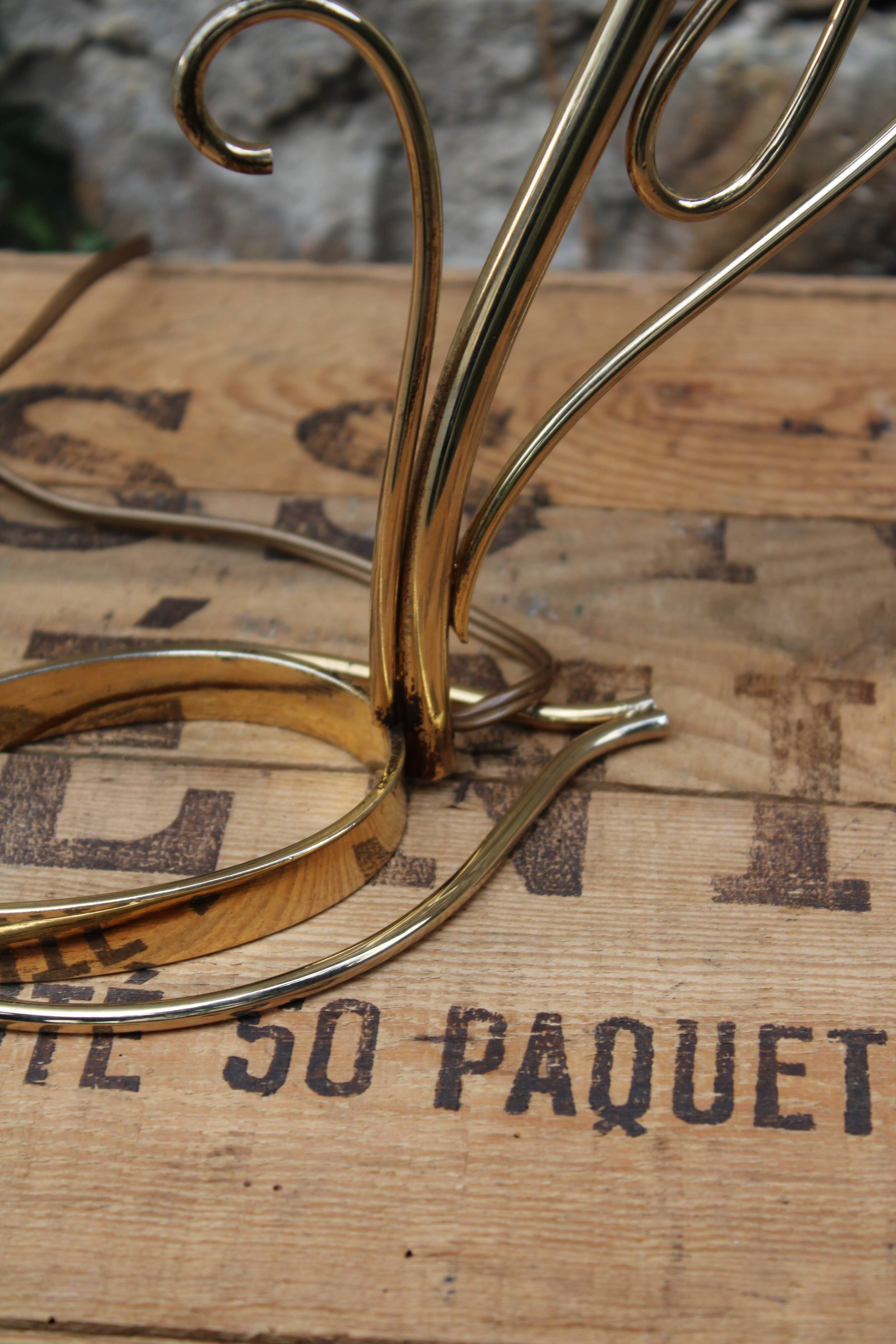 Brass pine cone lamp