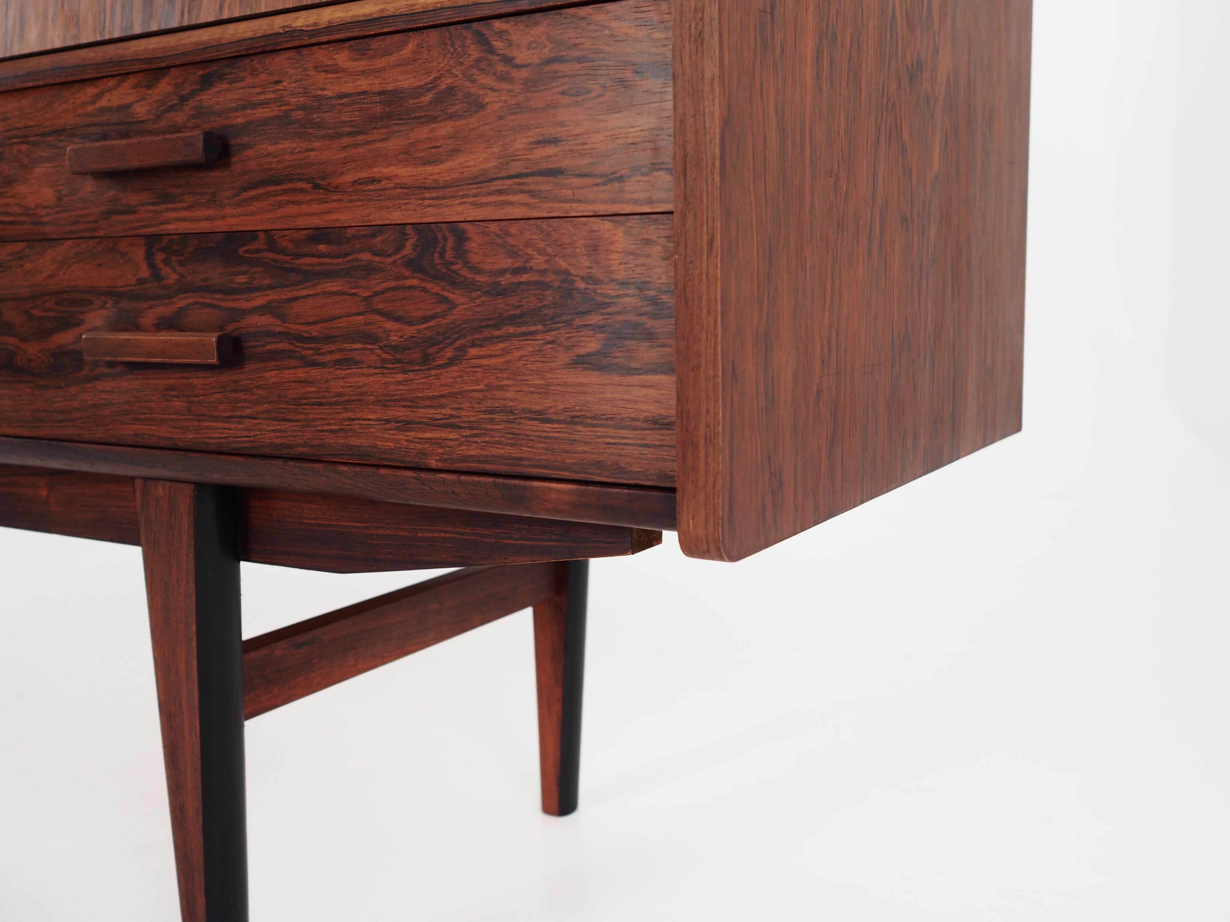 Buffet haut en palissandre, design danois, années 1970, production : Danemark