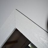 Miroir mural rectangulaire blanc encadrement bois peint et verre, années 1980, 59x119 cm